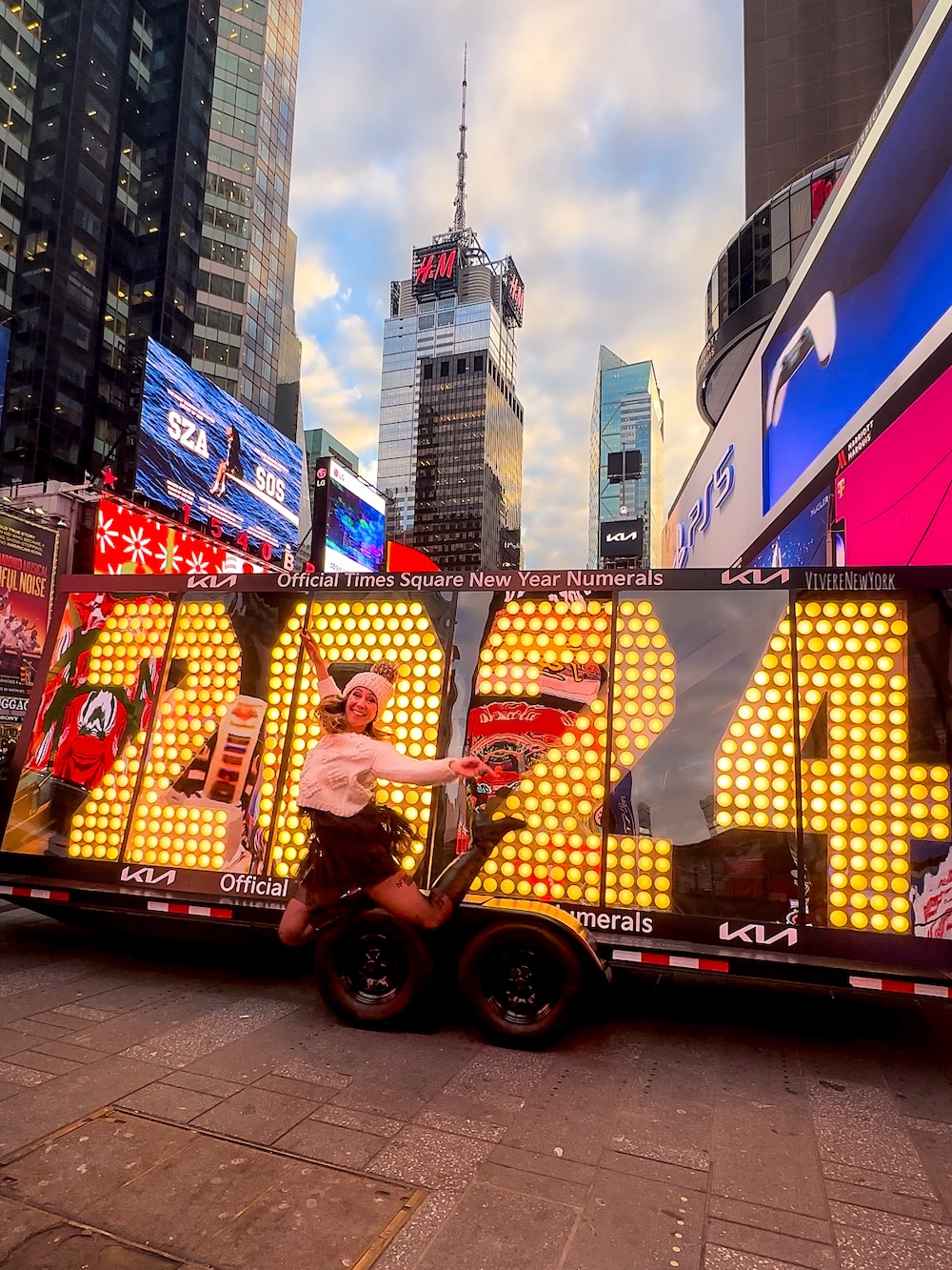 See the 2025 Times Square Numerals Up Close!